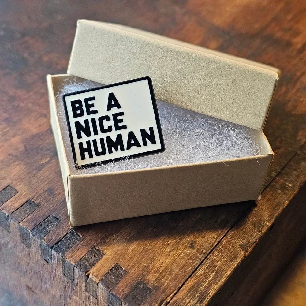 Unbranded lapel pin